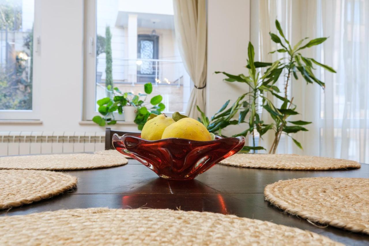 The Hill House Free Parking