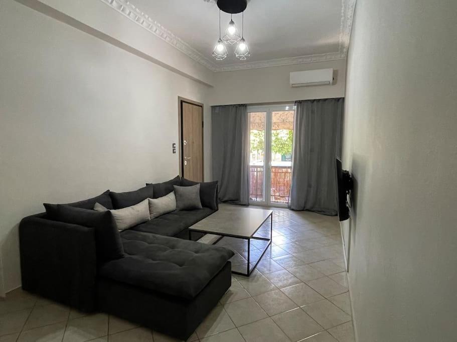 Nikea Apartment Near Pireus Port & Metro St Iii