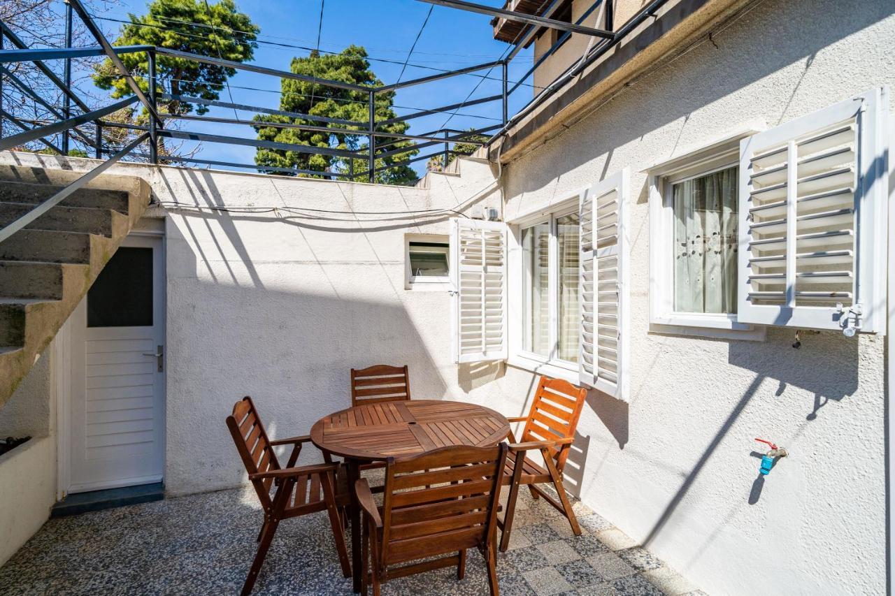Central Apartment With Terrace