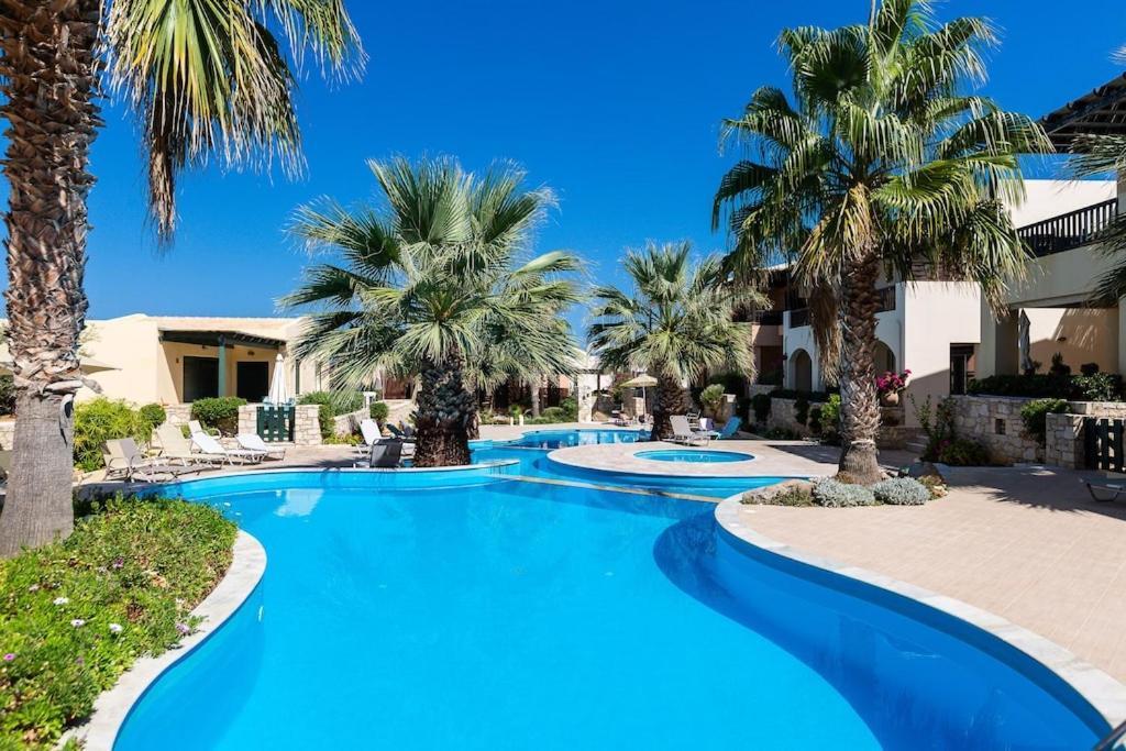 Sun & Blue Each Apartment