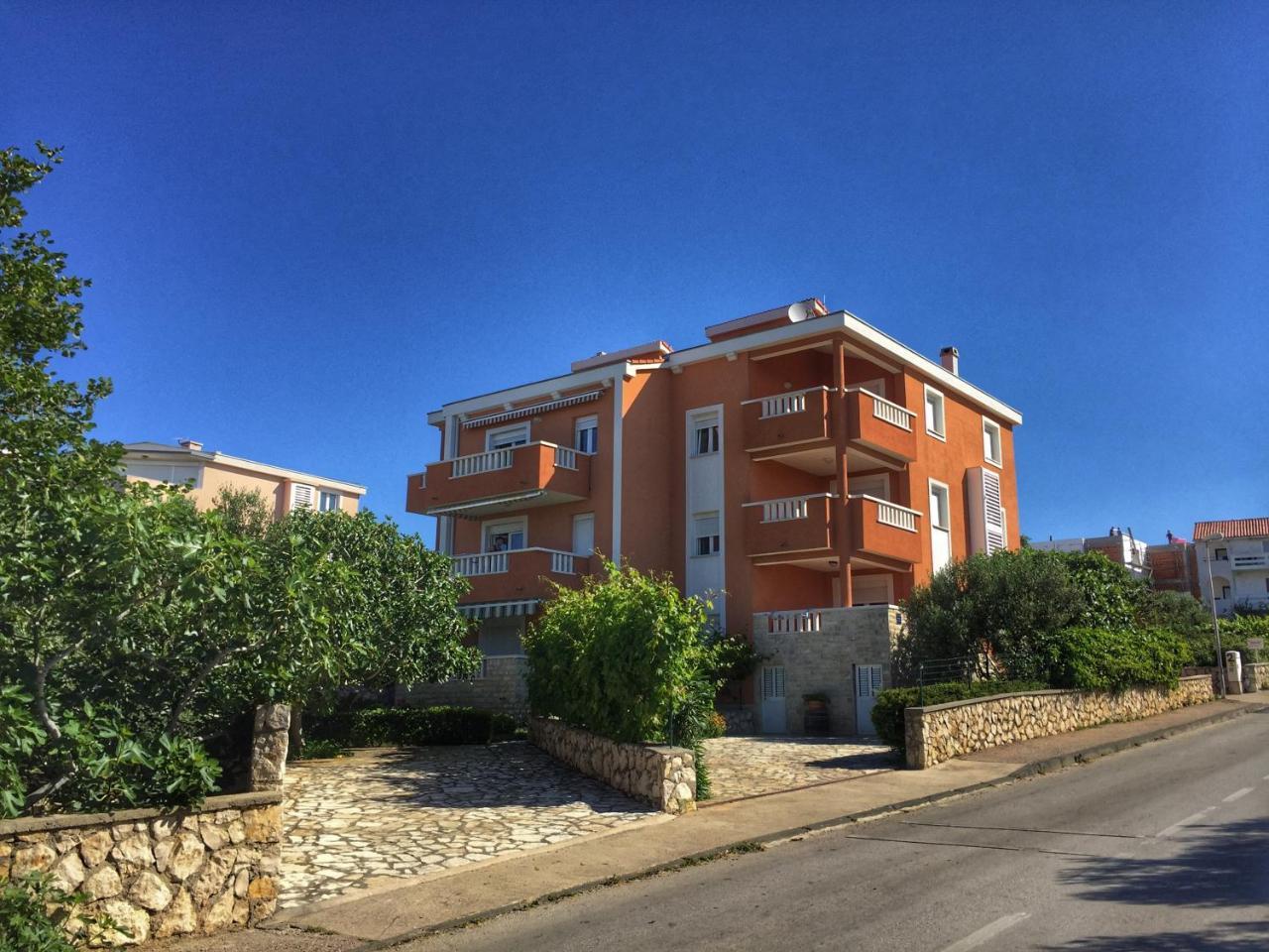 Novalja Zrce Iva Apartment Ii