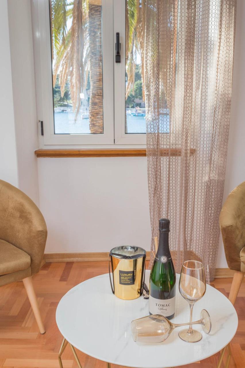 Deluxe Dreamy Room In The Center Of Hvar With Sea View