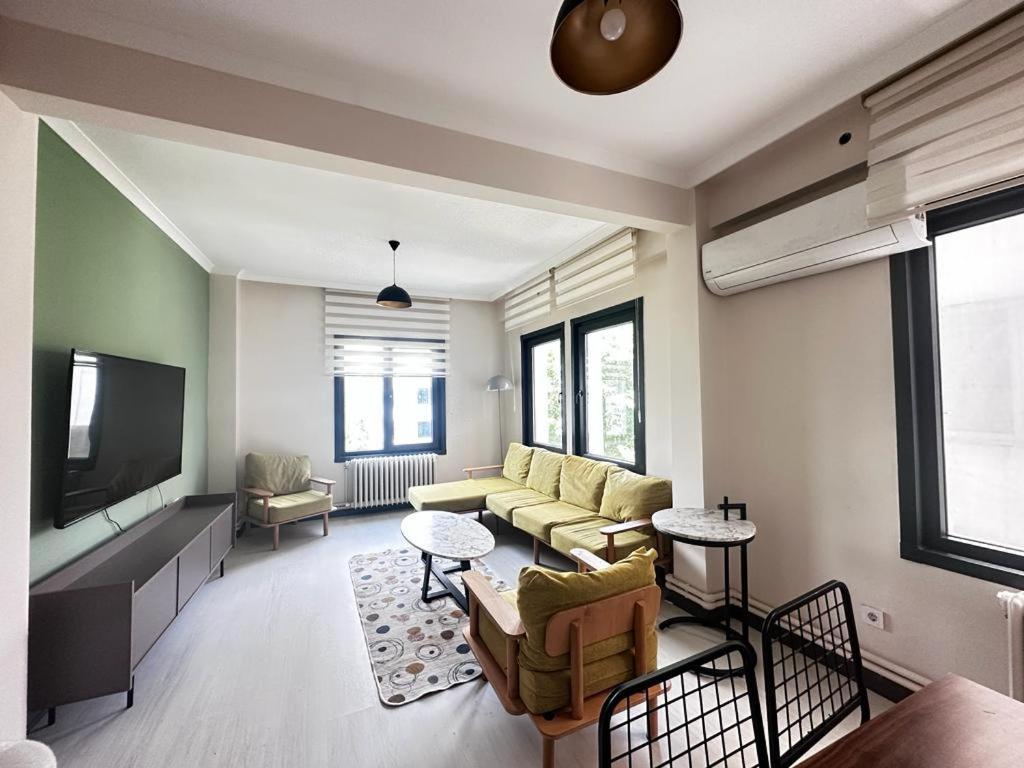 Wonder Karakoy 4 Ultra Luxury , 4br, 2ba Sea View