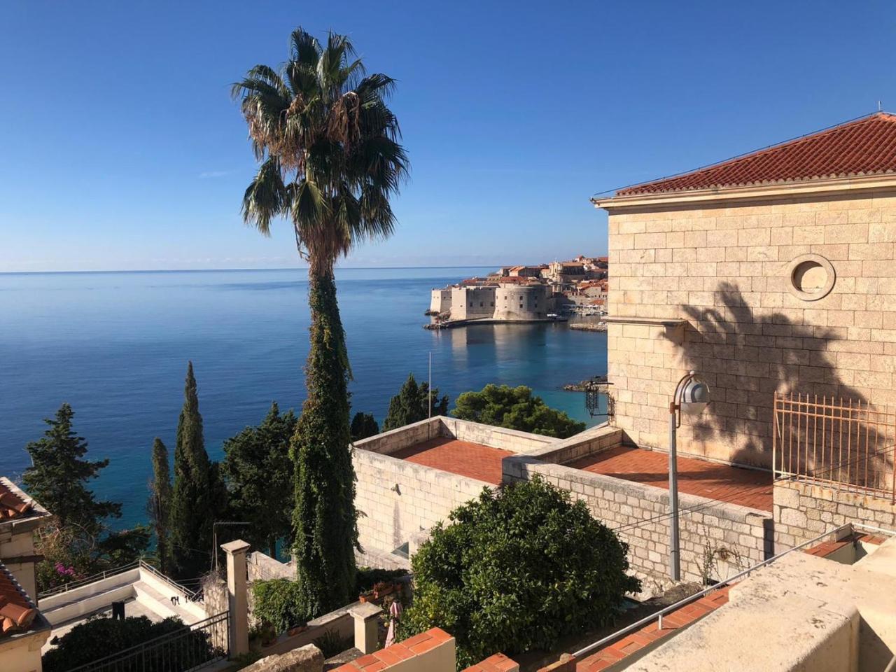 Niva 2 Stunning Sea View 2 Bedroom Apartment
