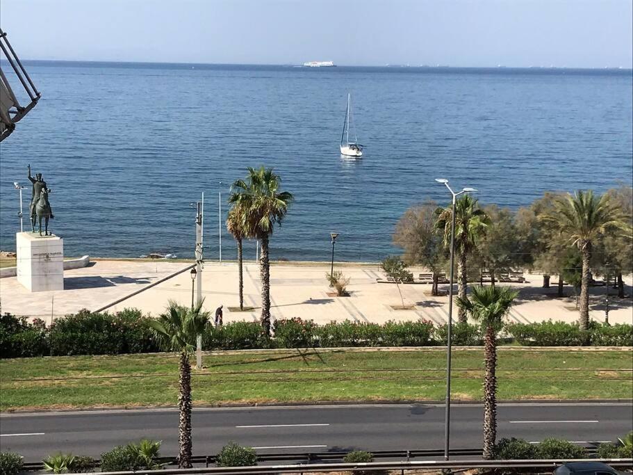 Finer Things Flisvos Beach Condo In Palaio Faliro
