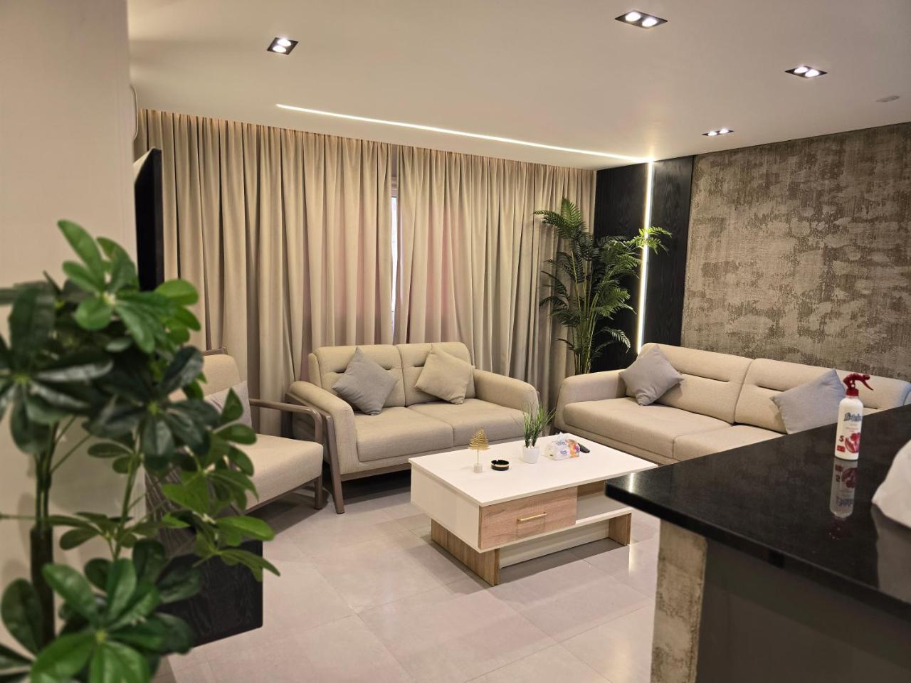 Aldar 1 , Luxury Apartments