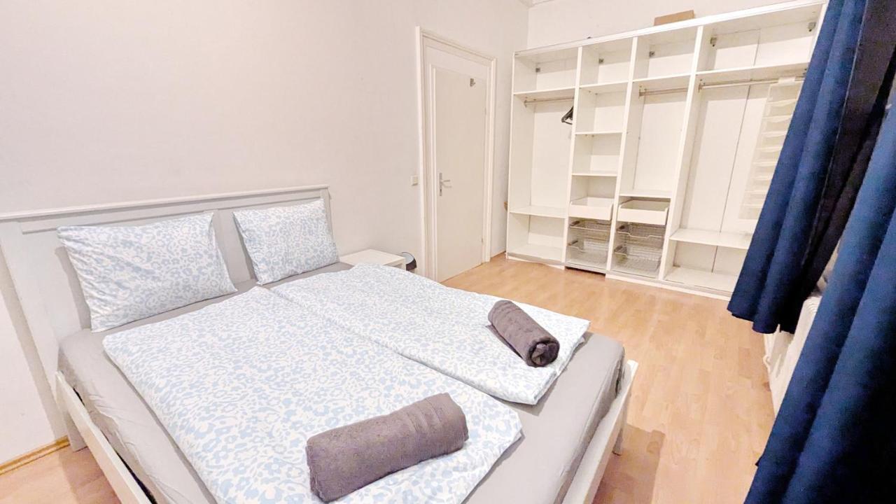 Spacious Apartments For Group Stays 15 Min From Airport & City Center, 5 Min From Vienna Main-bus Station