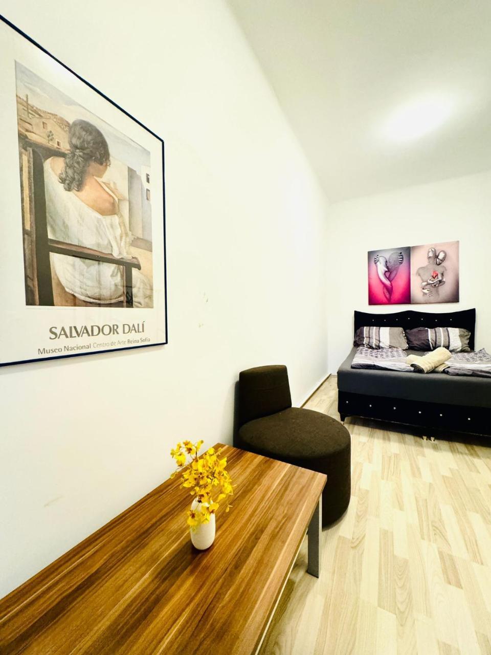 Spacious 3br Apt For Up To 6p, 10min To Fac Platz