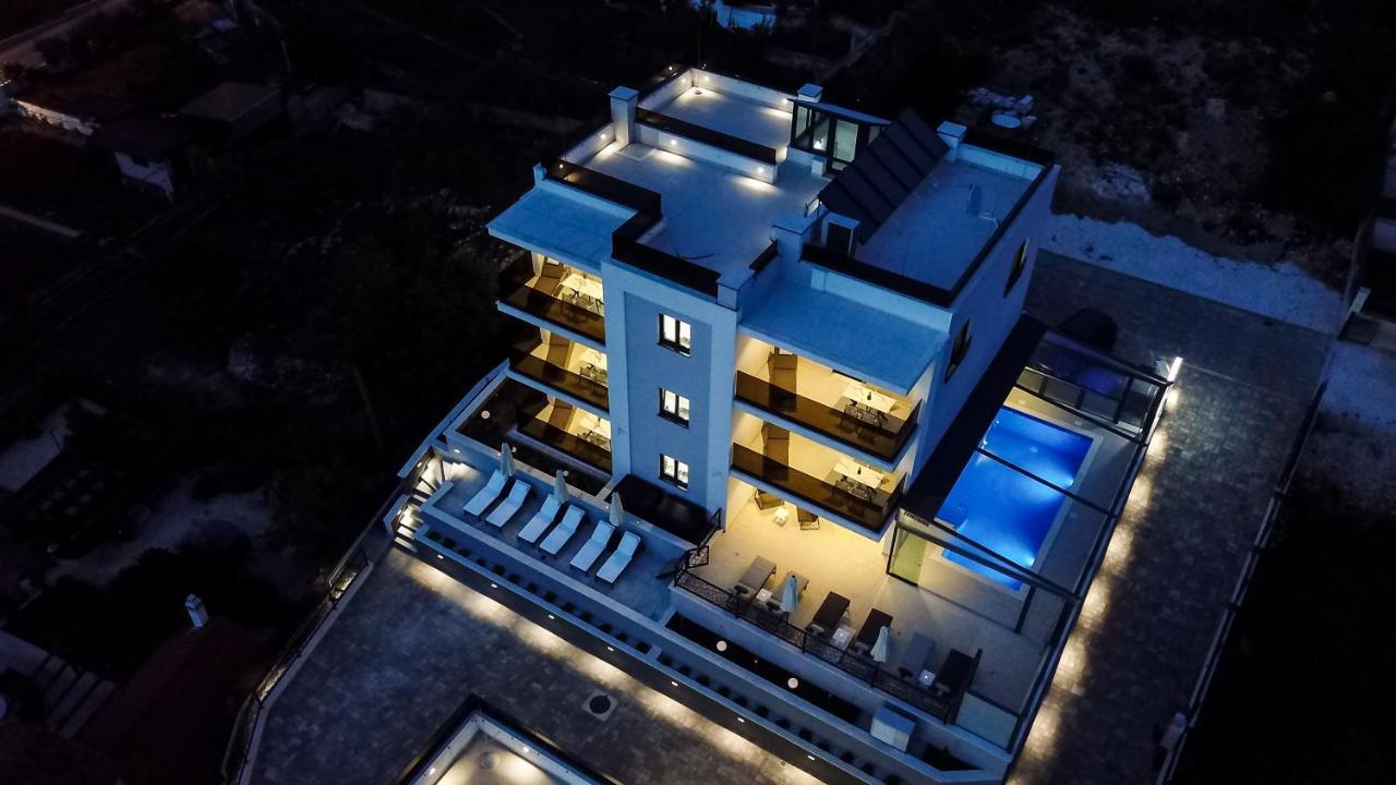 Villa 23 A Heated Pool