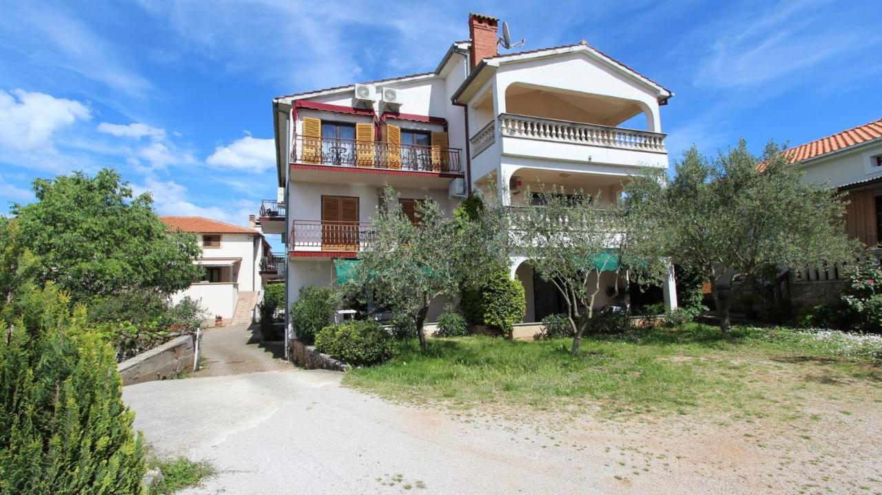 Apartments Sersic