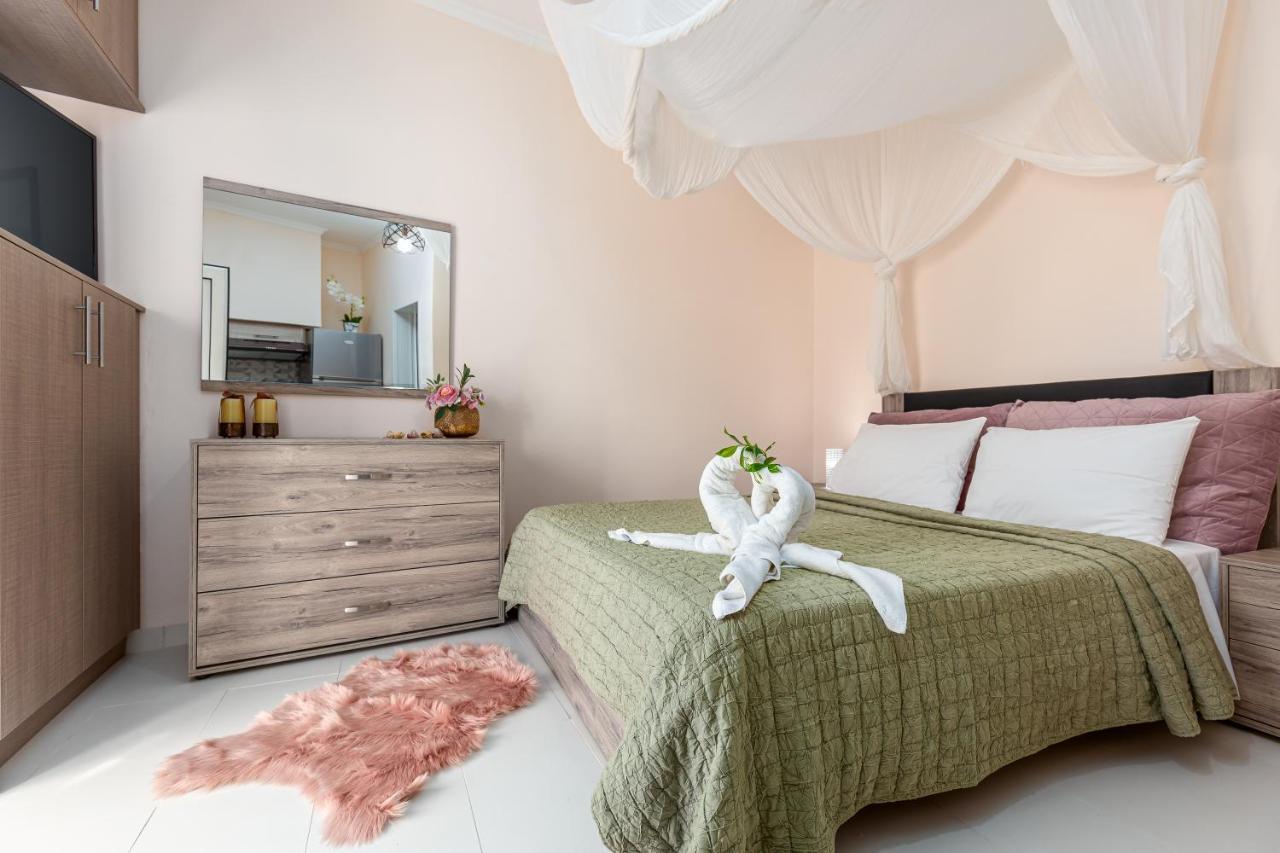 Fouki Apartments Ipsos Beach