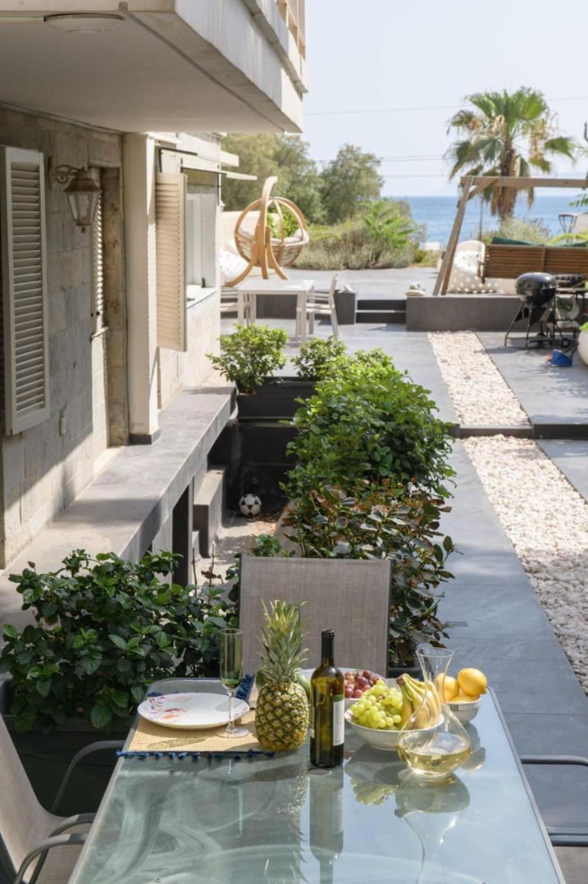 Zeus1 Beach Front Appatment, 1br Sea View