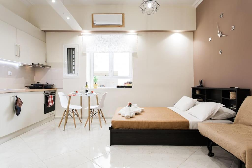 Modern-cozy Apartment 150m To Metro, 8' To Athens