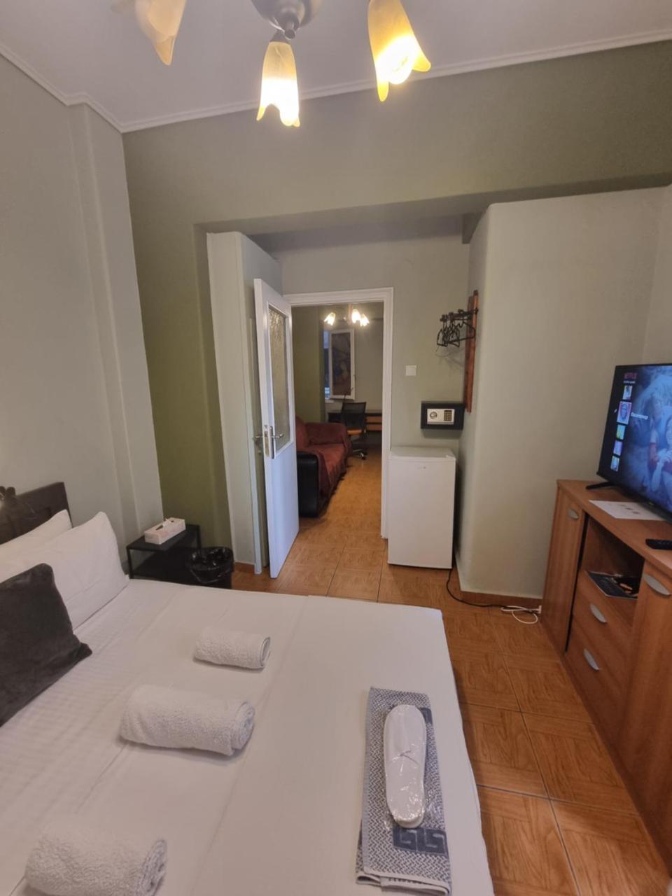 Oscar City Room