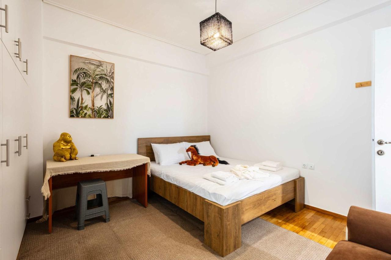 Elena's Cozy Getaway In Kalamata's Center