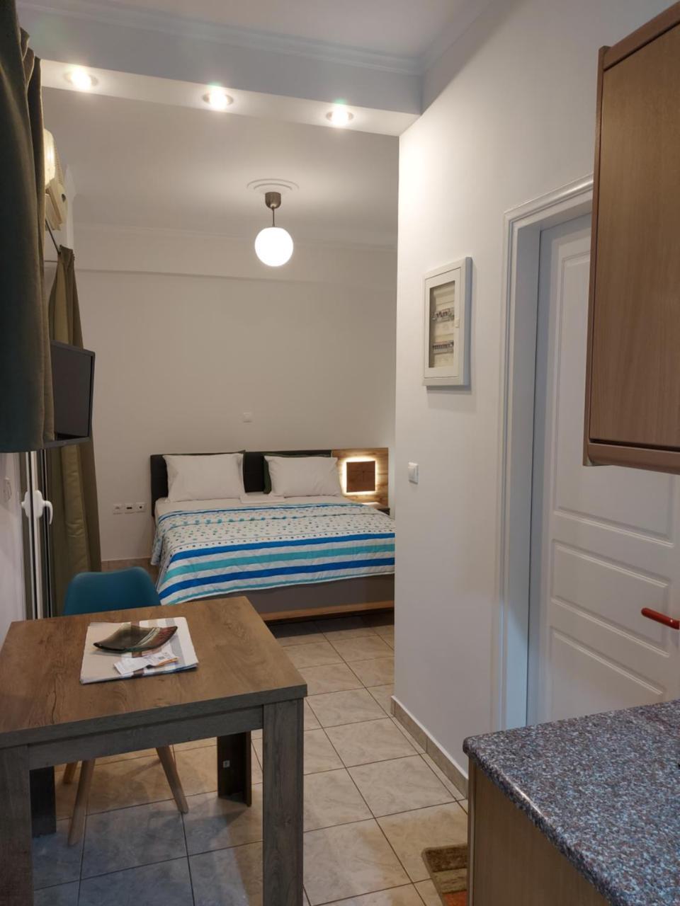 Adler 2 Cozy 2 Persons Apartment Downtown Piraeus