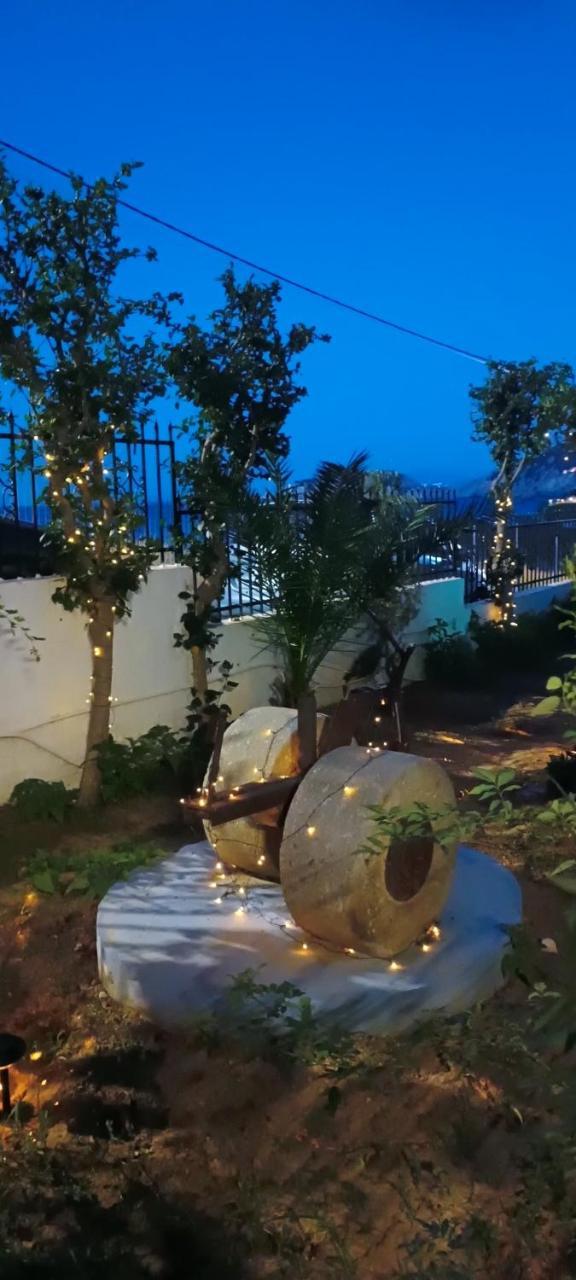 Evita Bay Agia Pelagia Heraklion