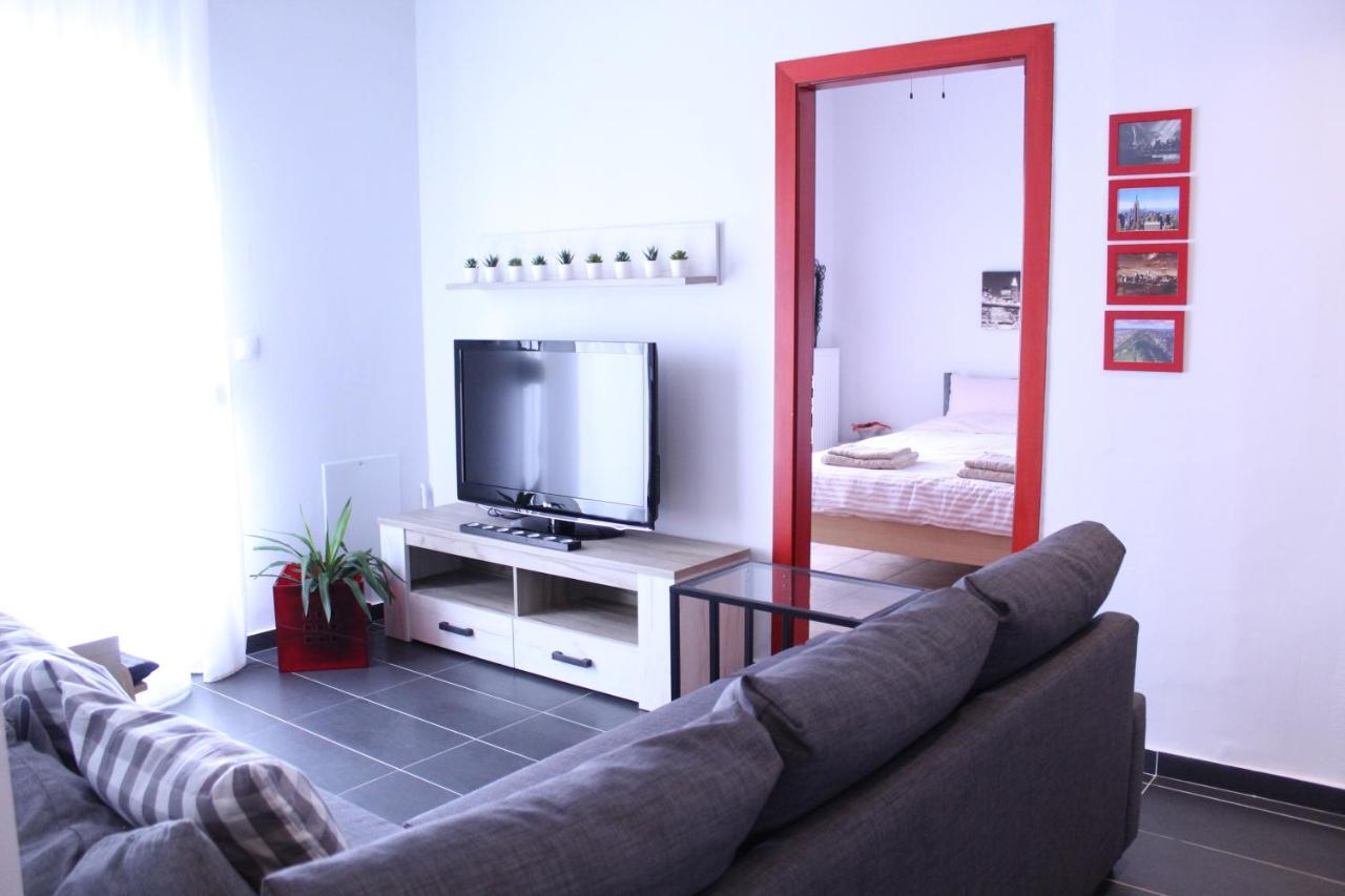 Unique Skyview Apartment-downtown