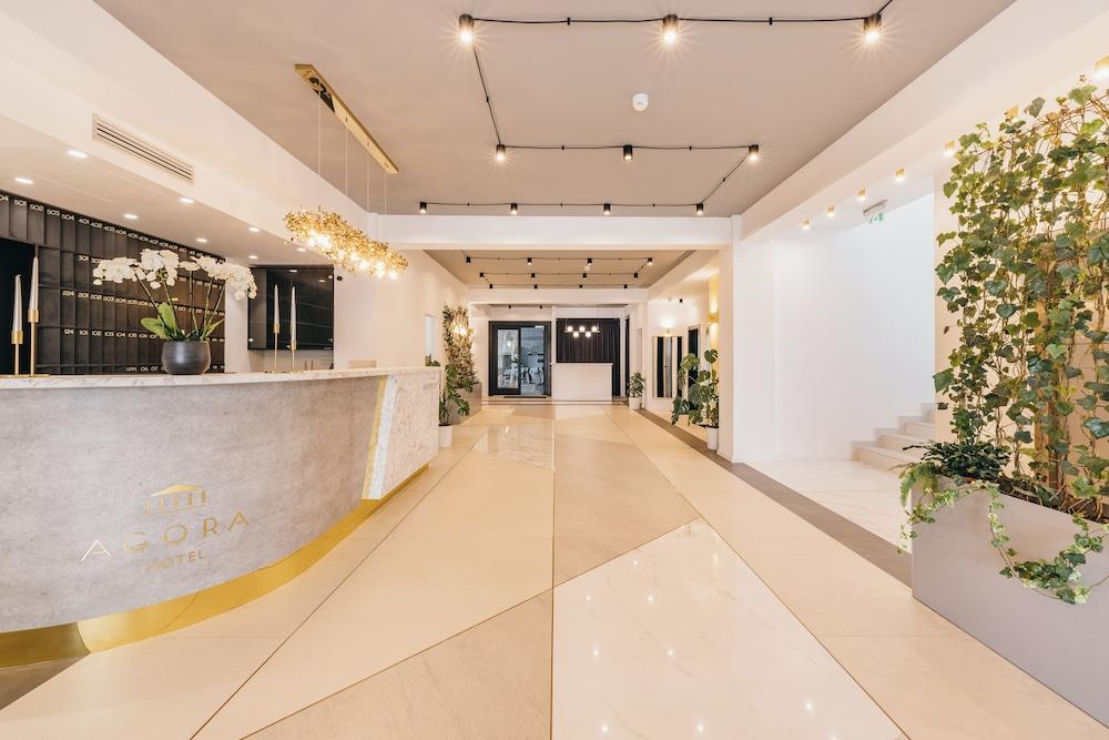 Hotel Agora