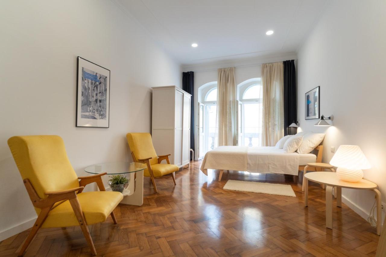 Mimi Carera Apartment & Room