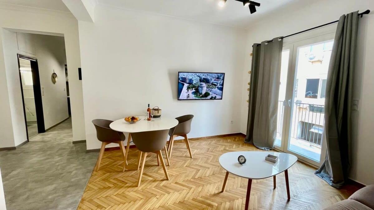 Stylish Spacious Apt At The Centre Of Monastiraki