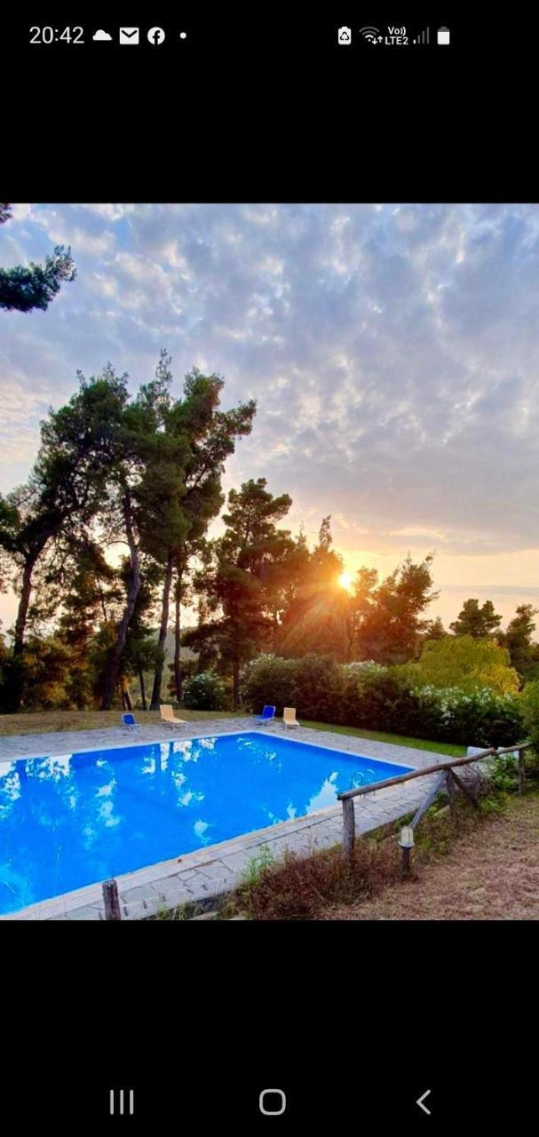 Nikol Villa Elani