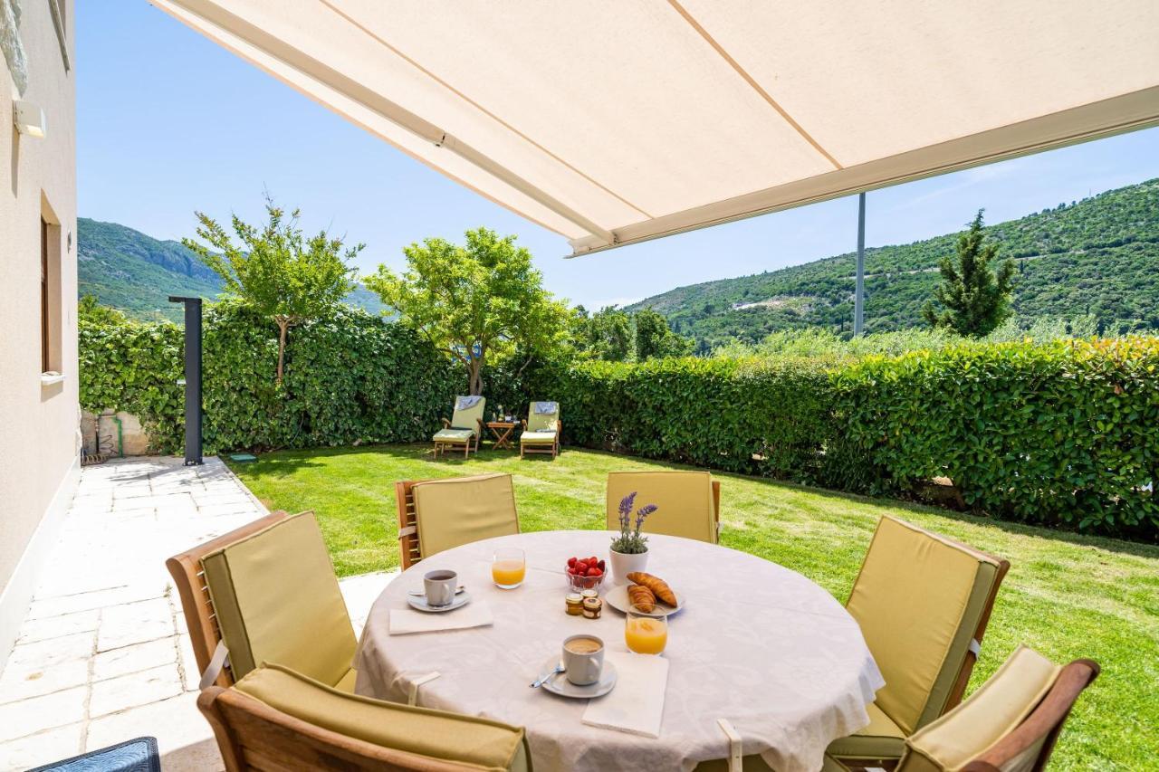 Apartment Simple Suite