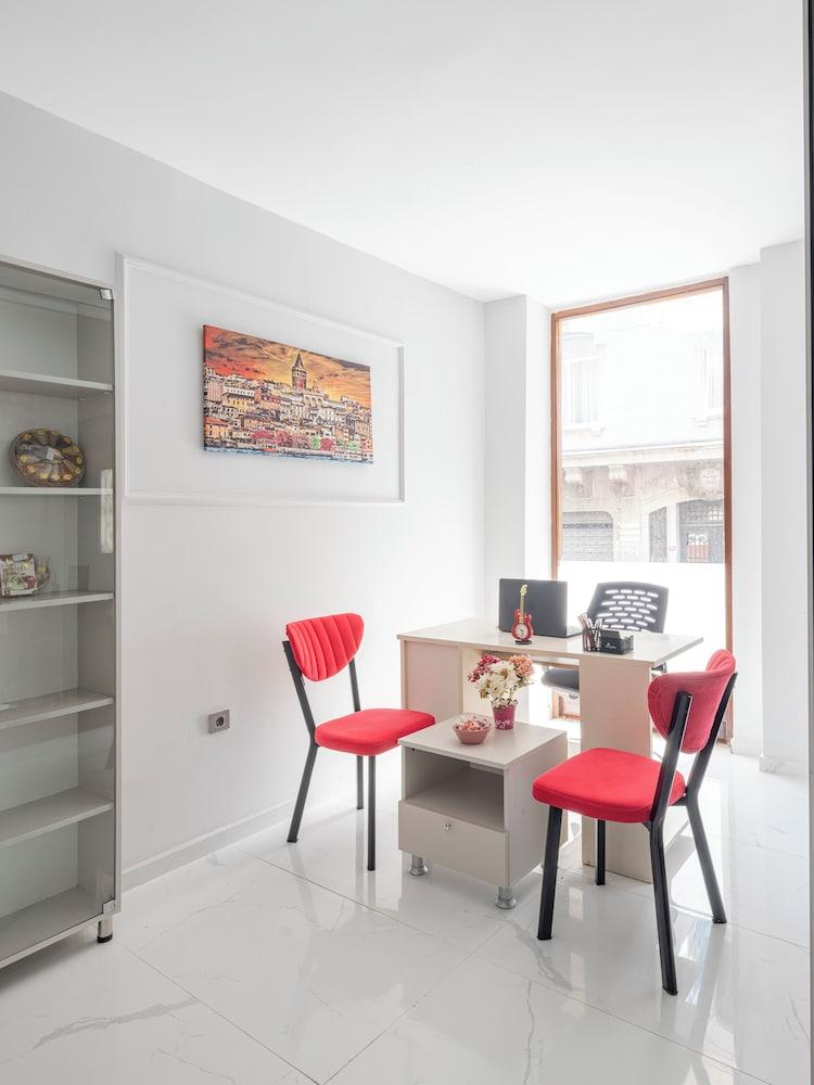 The Rent Tent Suite 23