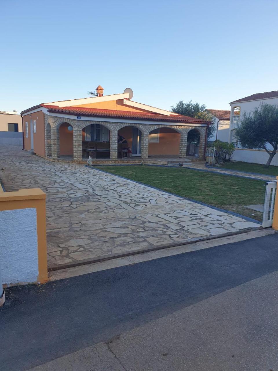 Studio Apartman I Mali Apartman