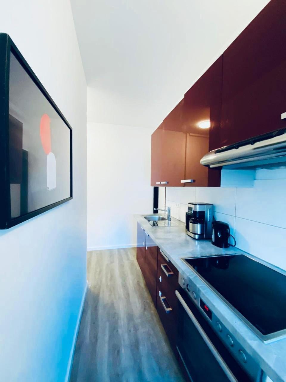 7 Br Apt Shared 15 Mins To Schonbrunn, Ideal For 15 P