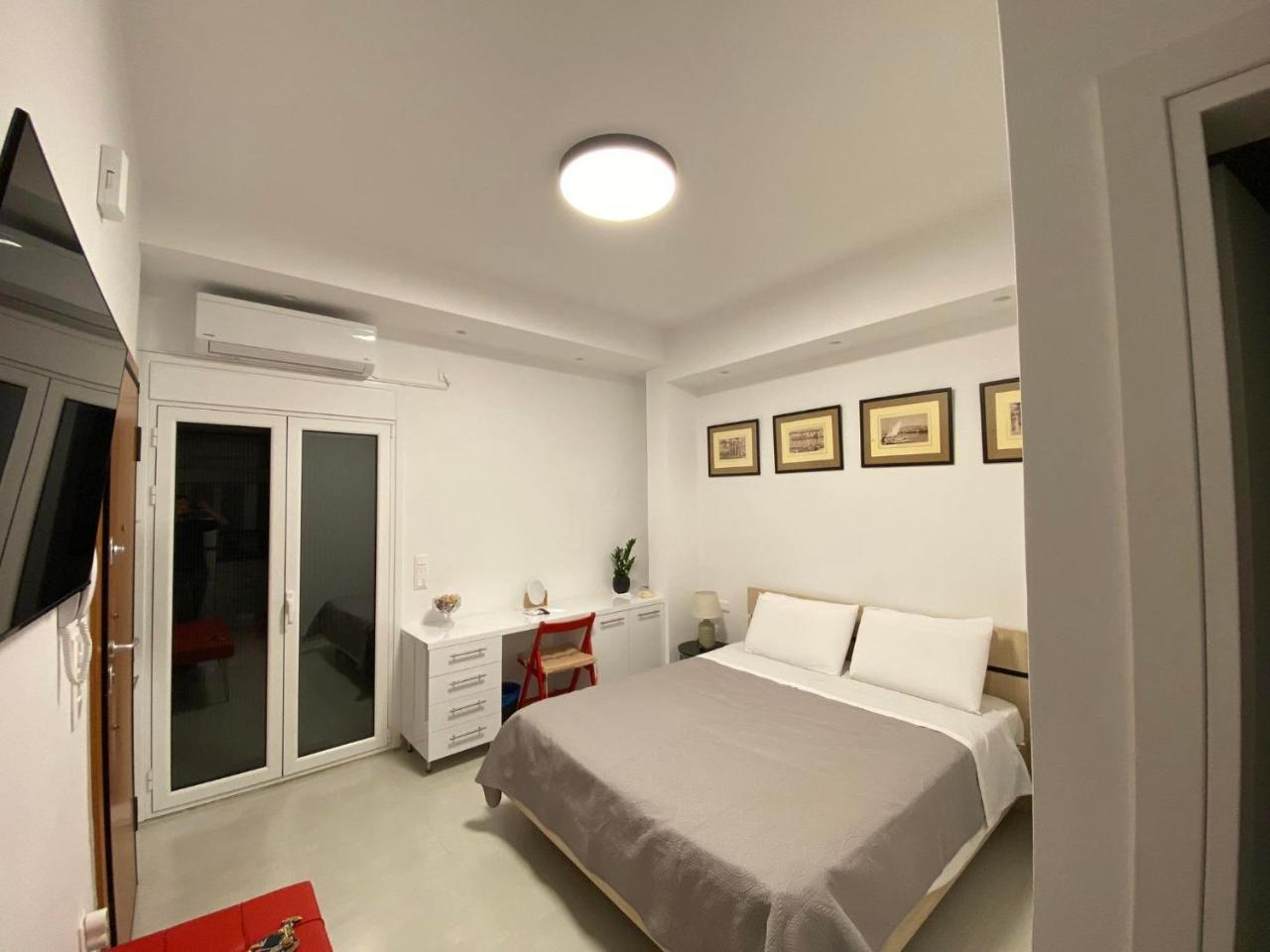 Modern Studio Apartment B