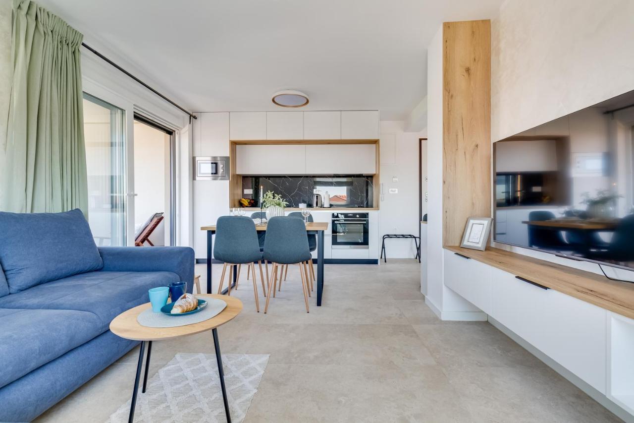 Salt Bloom Apartments Nin