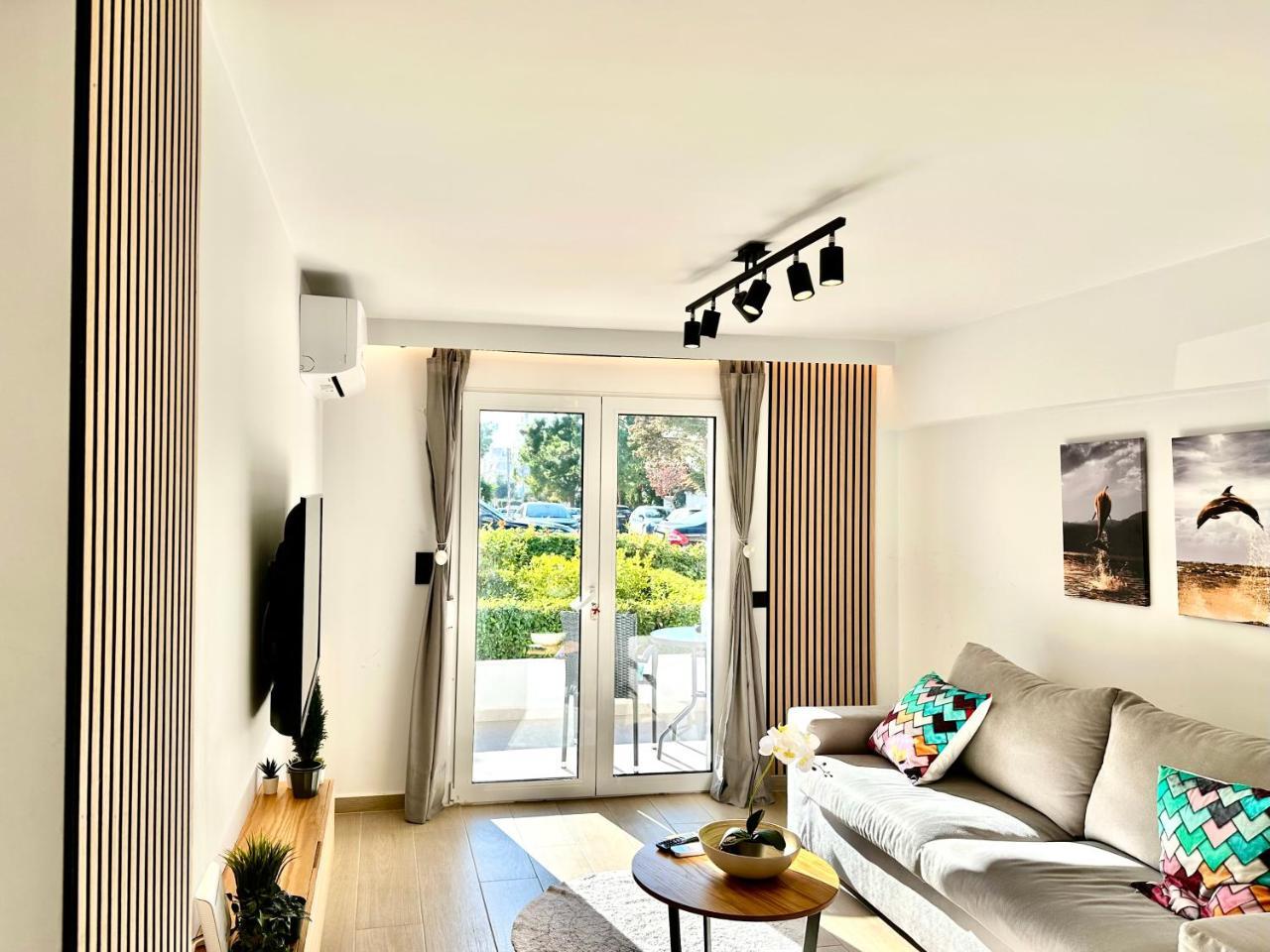 Sunny Escape In Glyfada 2 Bd