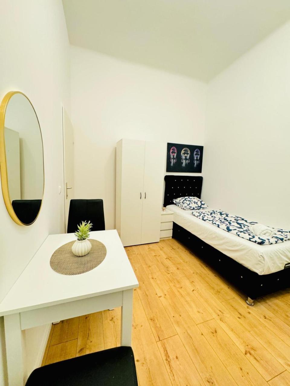 5br Apartment Near Atzgersdorf Park, 11min Walk