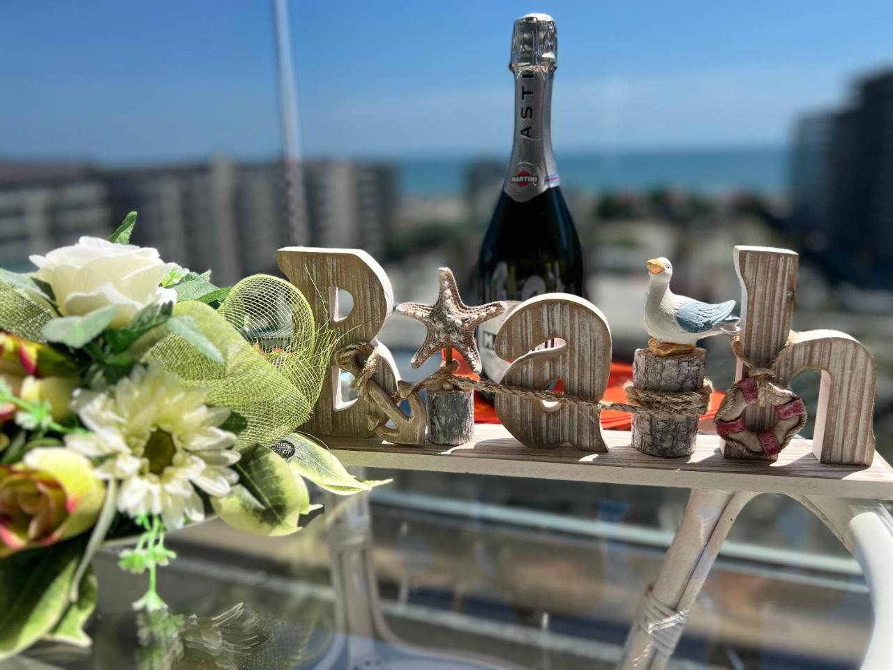 Apartament Cu Vedere La Mare