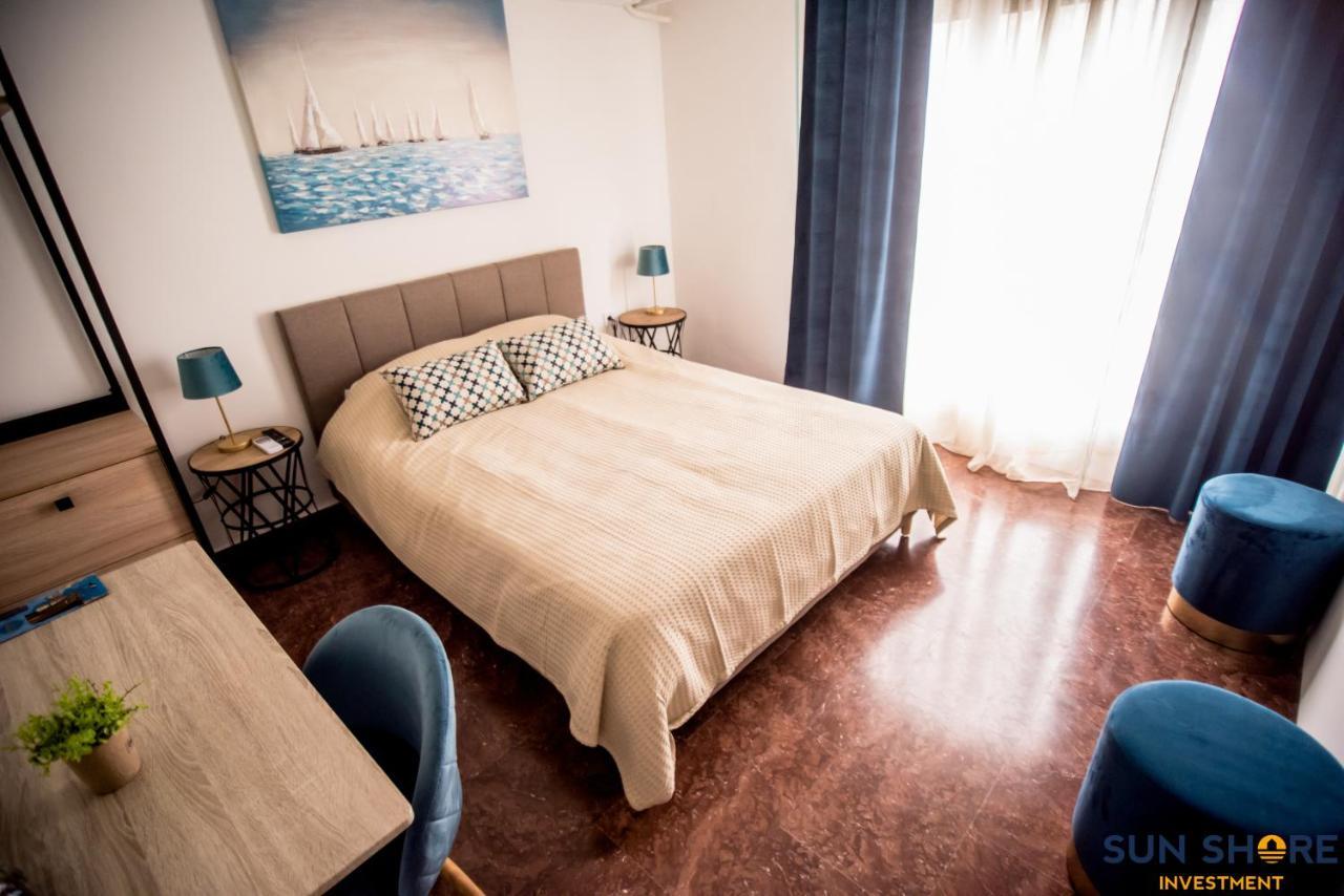 Explore Greece From Lovely City Centre Apartment