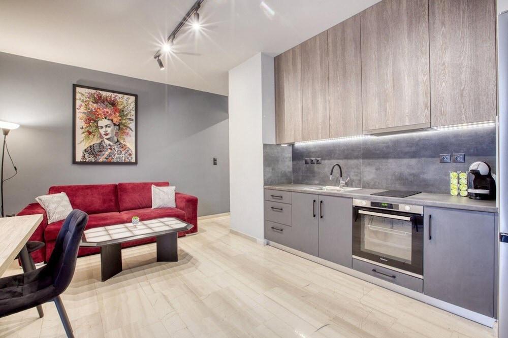 Sweet & Modern Flat At Palaio Faliro