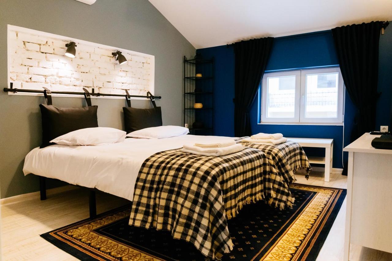 Beautiful Best Location Apartment blue Mouse