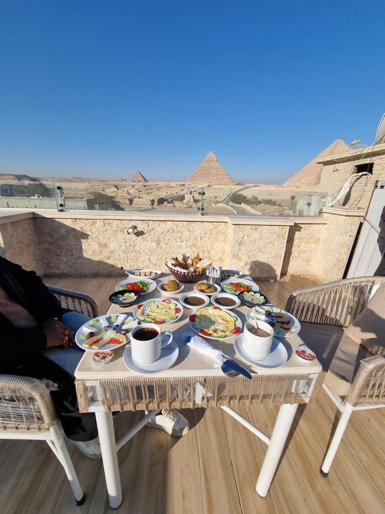 Giza Pyramids Boutique