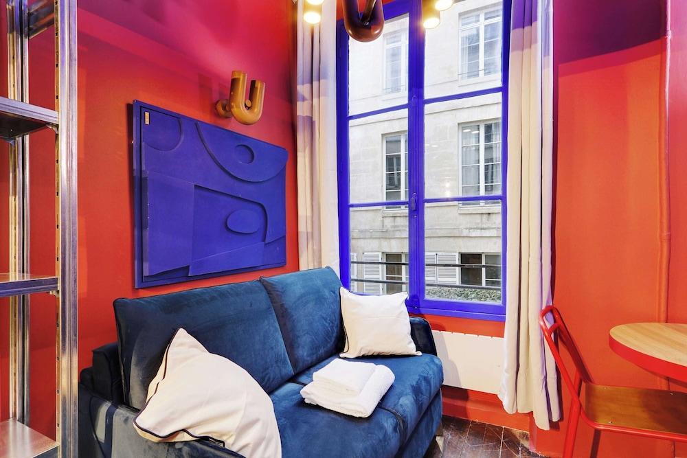 Cosy, Colourful Studio For 2 Heart Of Marais