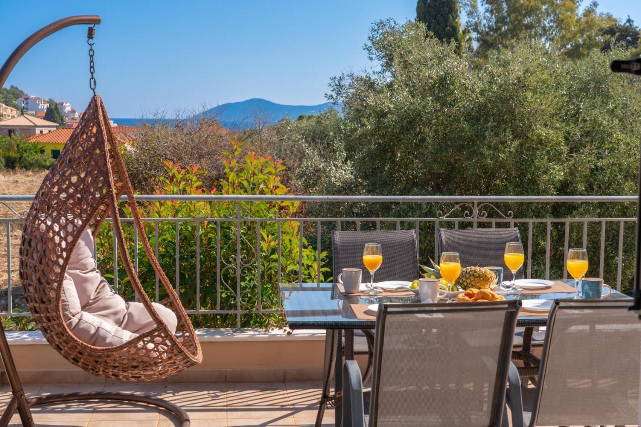 Family Villa Citrine Kefalonia Near Agia Efimia