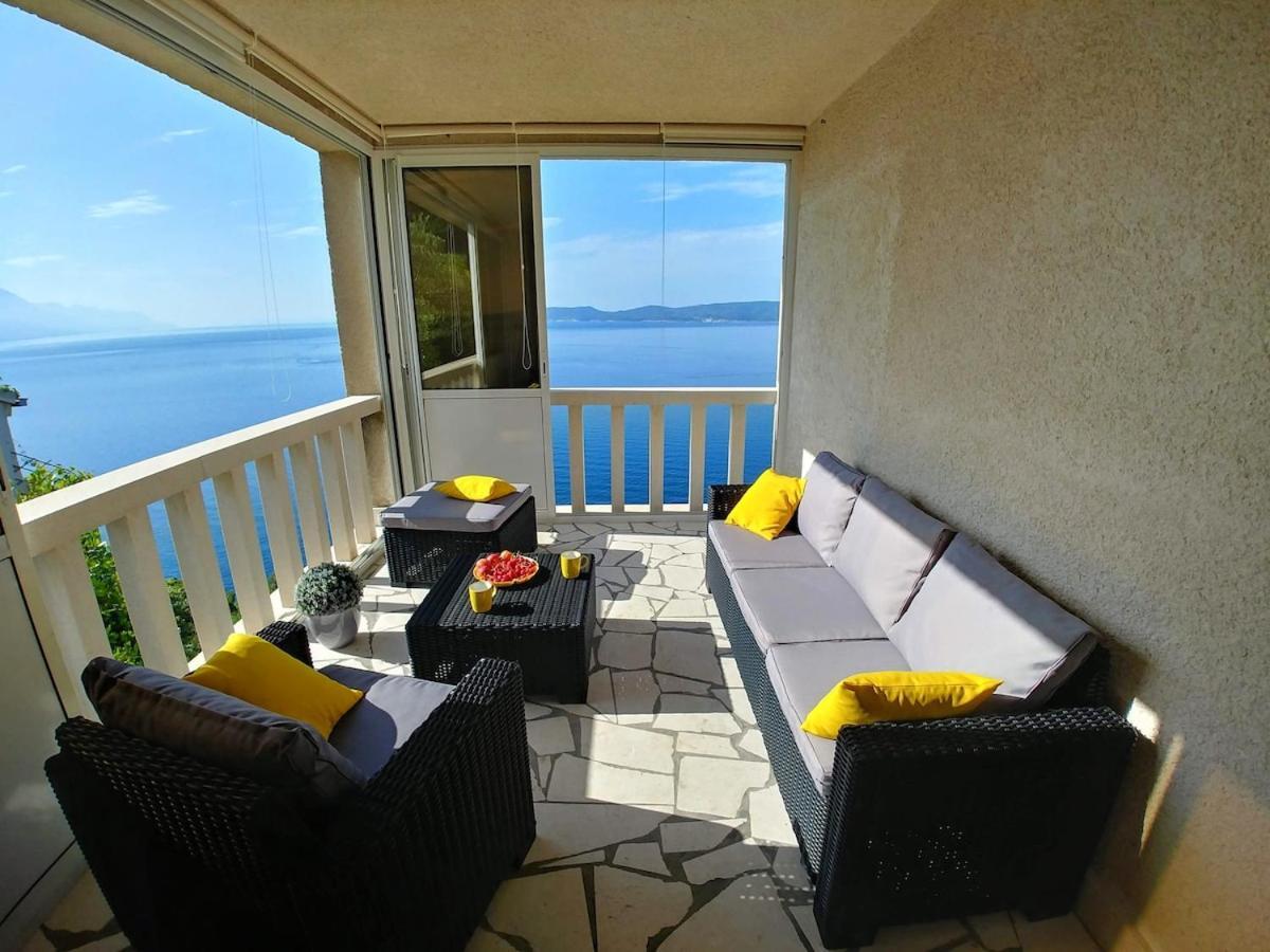 Apartment Bellevue First Row To The Sea