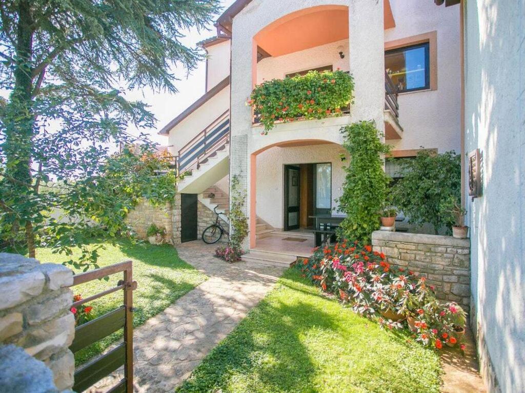 Diana Grande Comfortable Holiday Residence