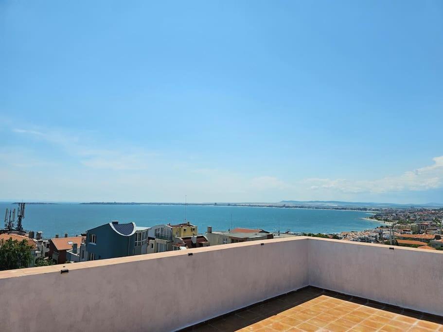 Kvartira S Potrqsayushtim Vidom