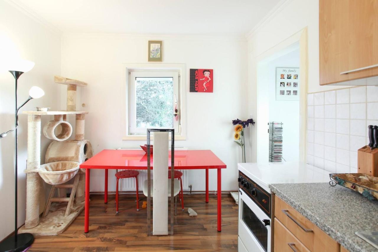 Room In House Charming Vienna Retreat With Garden Metro Access