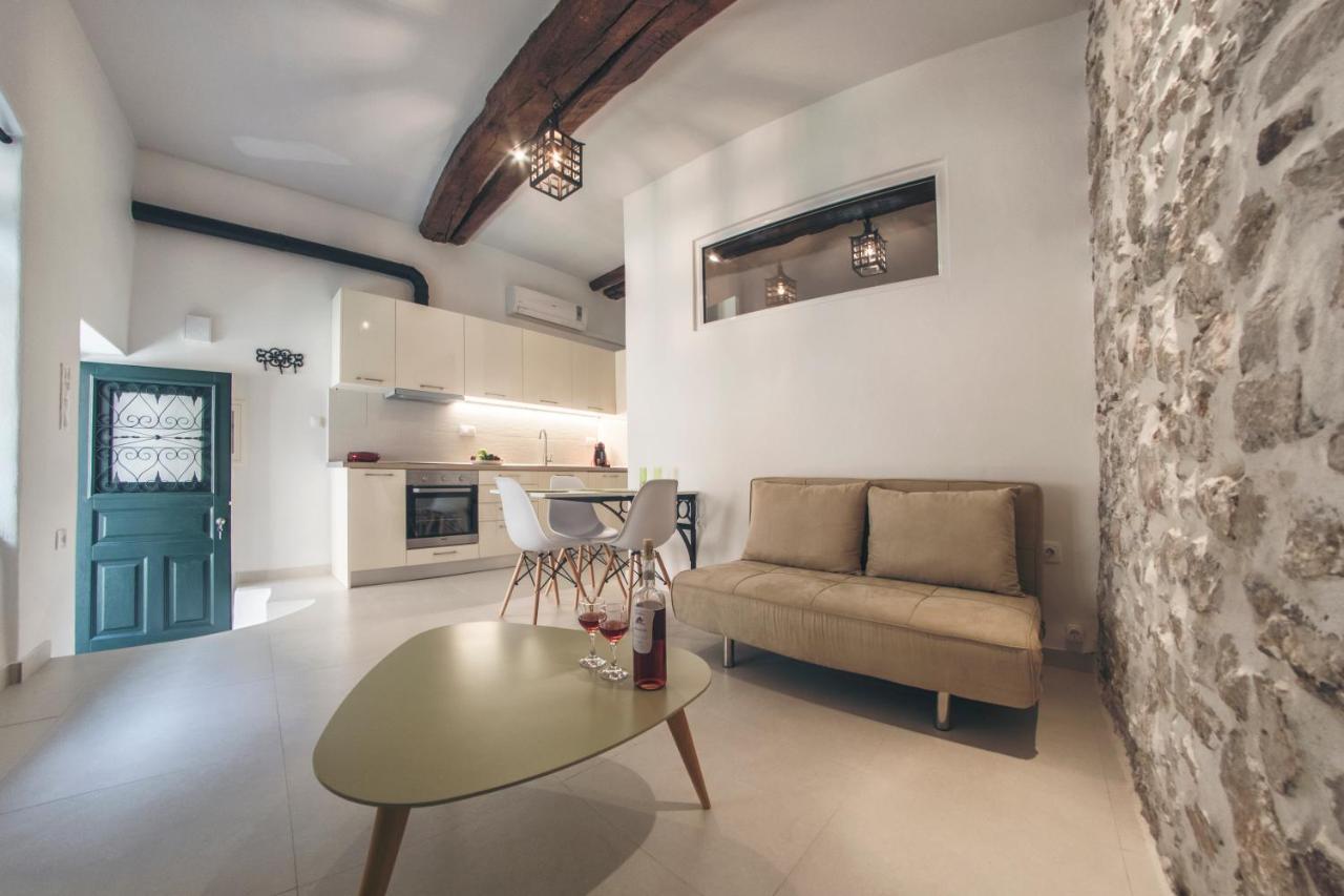 S & G Corfu Old Town Apartments