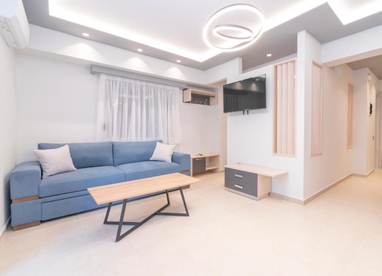 Sithoniars Luxury Ground Floor Apartment With Private Garden