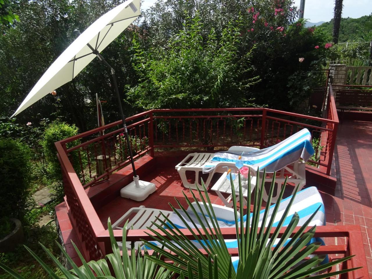 Apartman Iris S Terasom