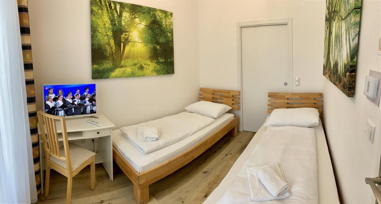 Ajo Vienna Central Room Contactless Check-in
