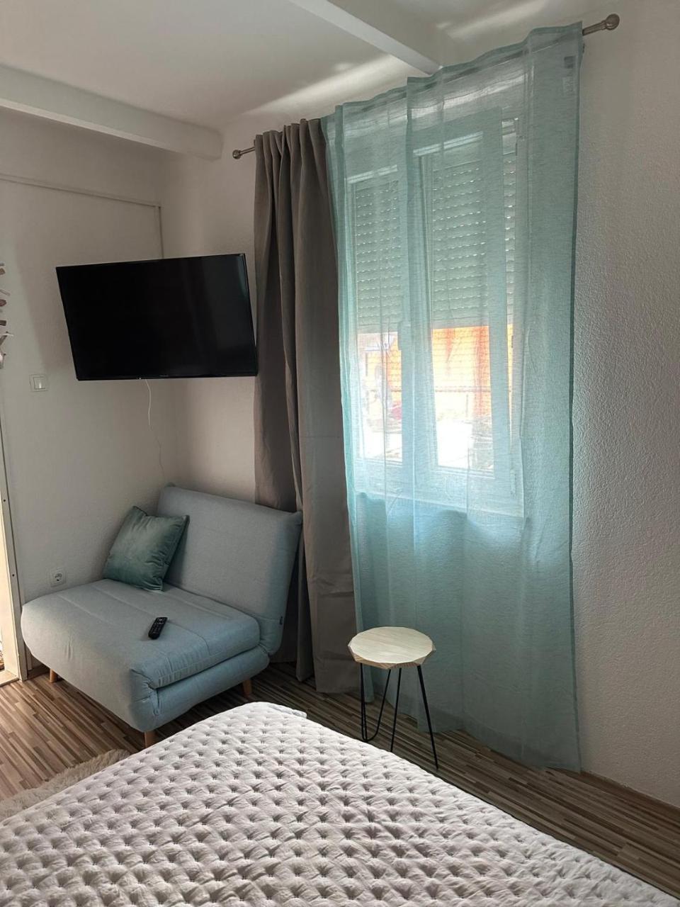 Lucky Star Apartments In City Center